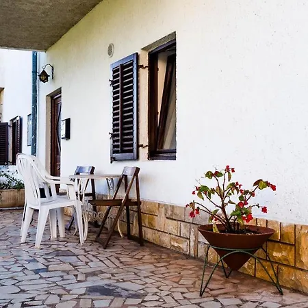 In Novigrad Istrien 35884 Novigrad Istria